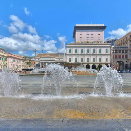 Historic Center, Piazza De Ferrari, Aquarium Apartment Genoa