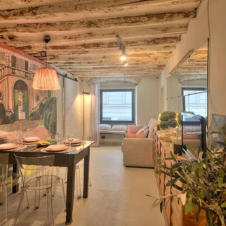 Historic Center, Piazza De Ferrari, Aquarium * Genoa