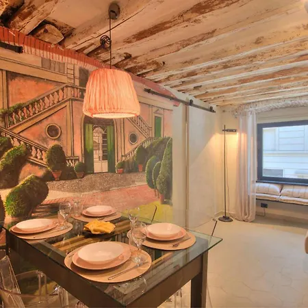 Historic Center, Piazza De Ferrari, Aquarium