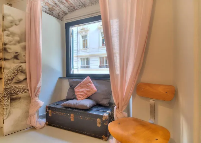 Historic Center, Piazza De Ferrari, Aquarium