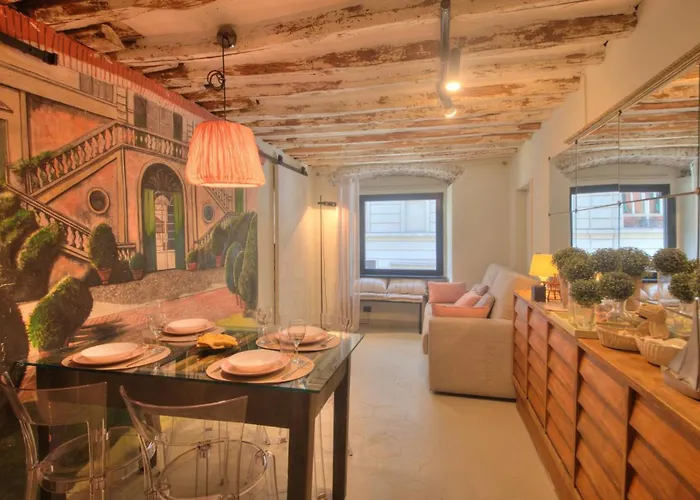 Historic Center, Piazza De Ferrari, Aquarium Gênes