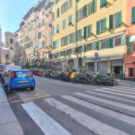 Historic Center, Piazza De Ferrari, Aquarium Daire