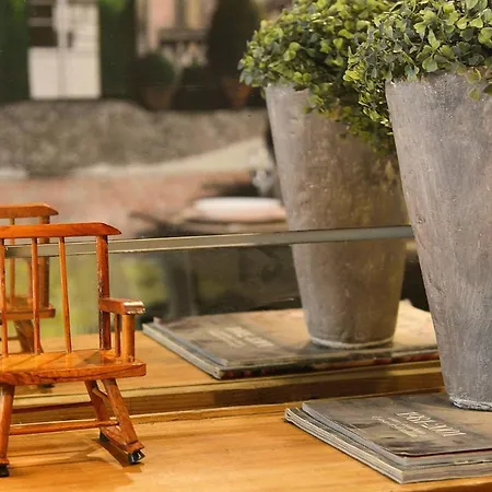 Historic Center, Piazza De Ferrari, Aquarium *